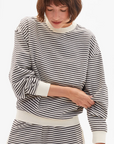 OVERSIZED SWEATSHIRT