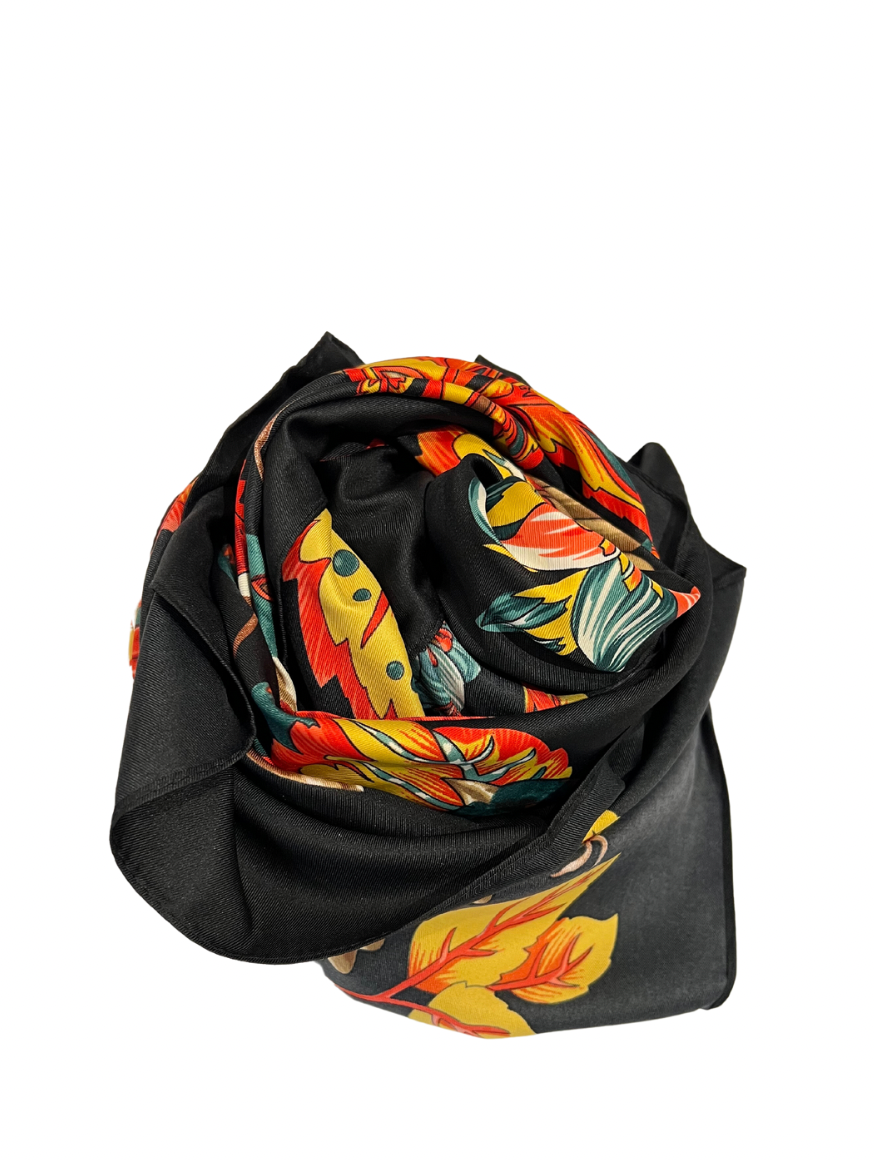Load image into Gallery viewer, Black Printed Scarf
