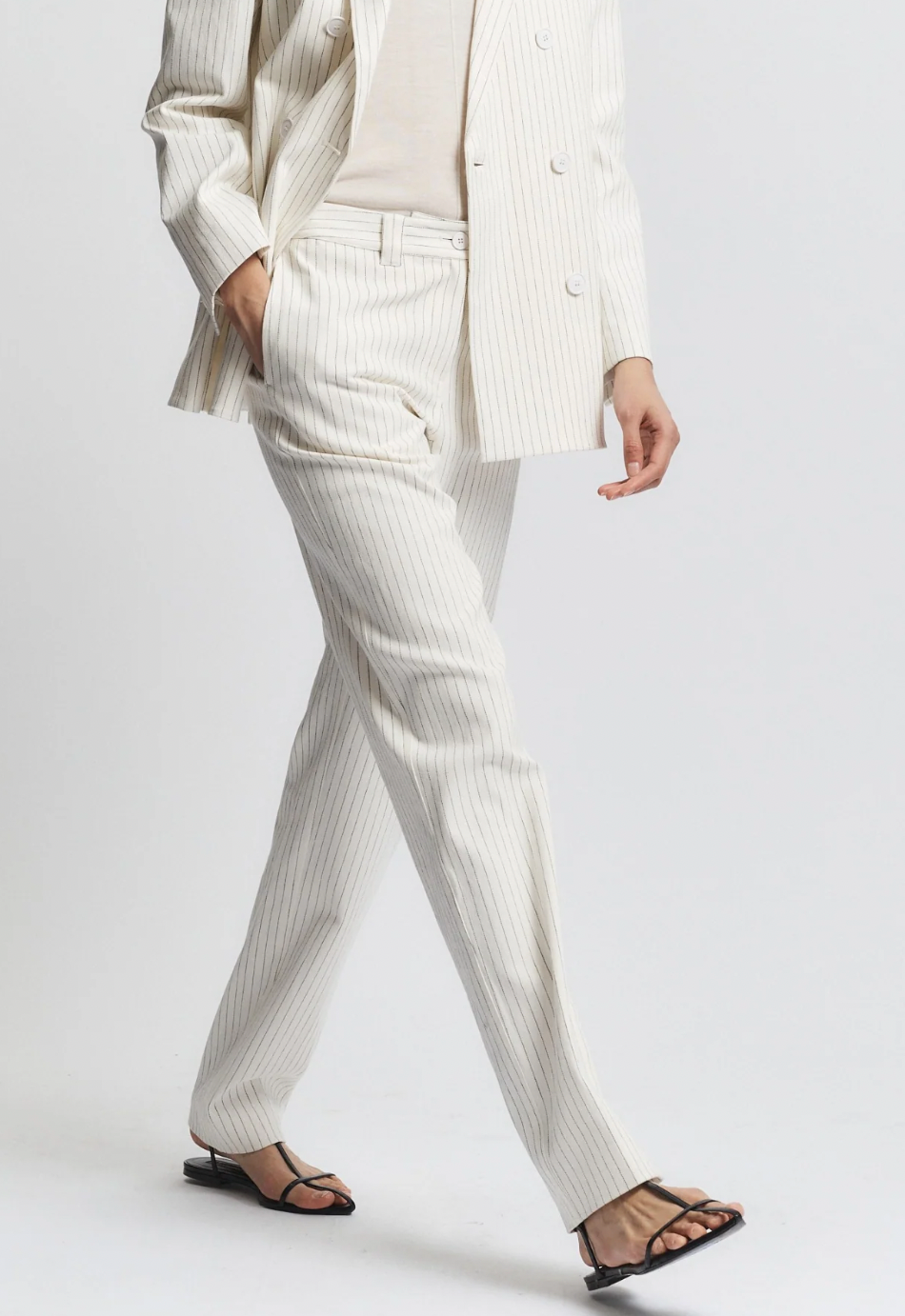NOELLE SLIM TROUSER