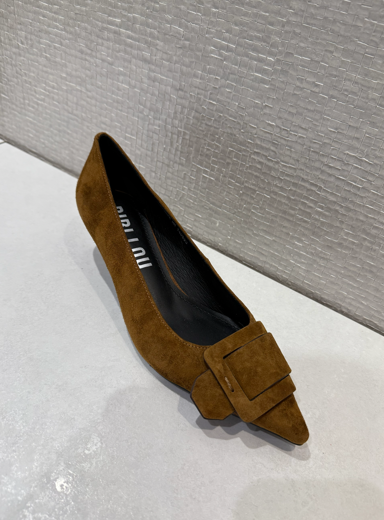 CUERO HEEL
