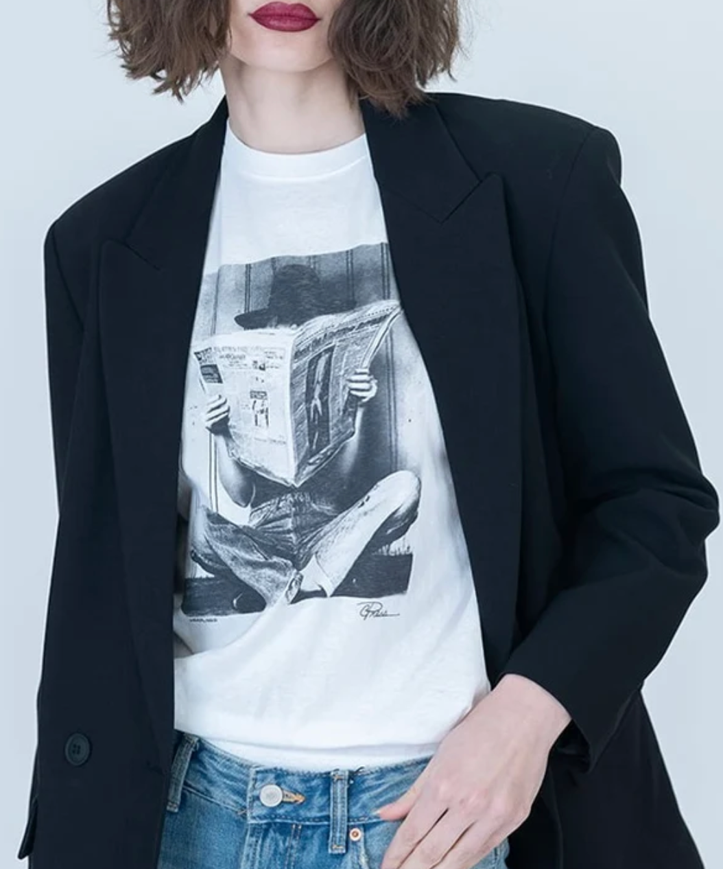 HEADLINES TEE